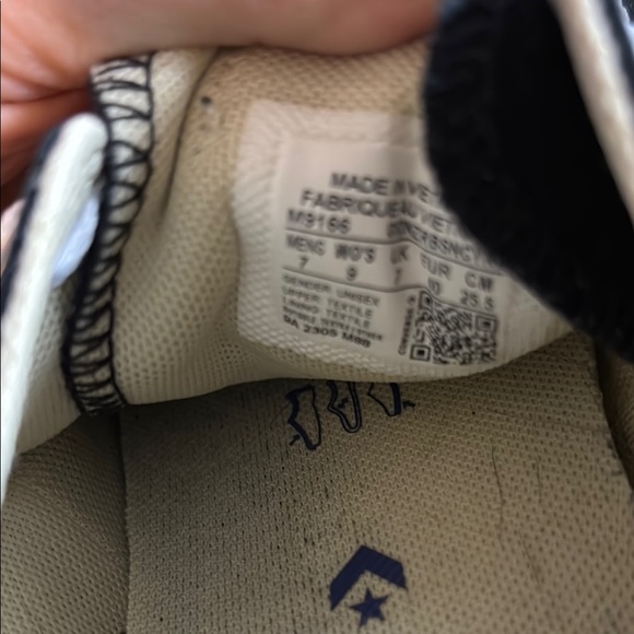 Converse Black Low-Top Sneakers - Picture 2 of 2